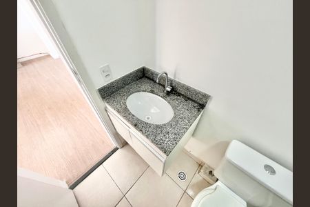 Apartamento para alugar com 38m², 2 quartos e sem vagaBanheiro