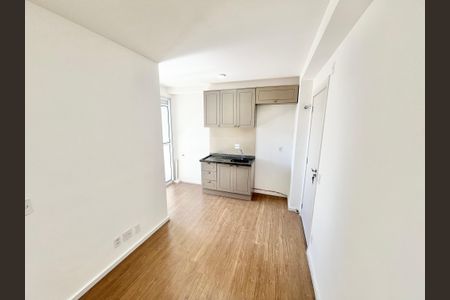 Sala/Cozinha de apartamento para alugar com 2 quartos, 36m² em Parada Inglesa, São Paulo
