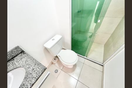 Apartamento para alugar com 38m², 2 quartos e sem vagaBanheiro
