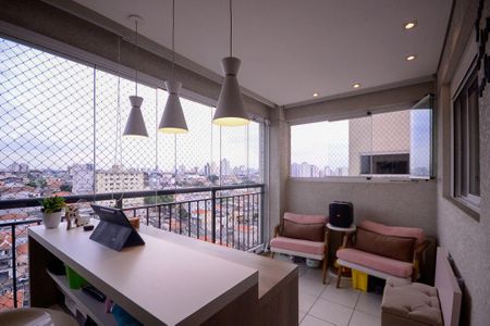 Apartamento à venda com 60m², 2 quartos e 1 vagaSala - Varanda 