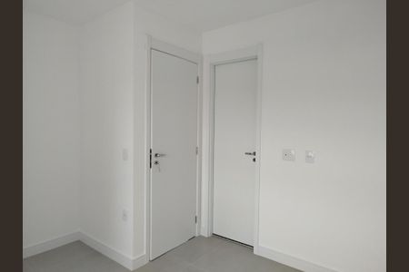 Apartamento para alugar com 69m², 2 quartos e 1 vagaSuíte 