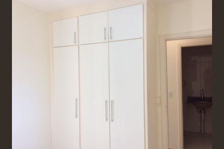 Quarto de apartamento à venda com 3 quartos, 71m² em Jardim Santa Cruz (Sacoma), São Paulo