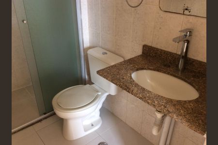 Banheiro de apartamento à venda com 3 quartos, 71m² em Jardim Santa Cruz (Sacoma), São Paulo