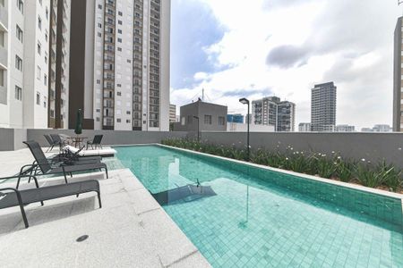 Apartamento para alugar com 37m², 2 quartos e sem vaga Apartamento para alugar com 37m², 2 quartos e sem vagaPiscina