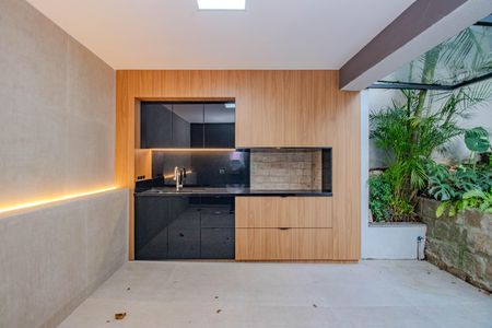 Casa à venda com 290m², 3 quartos e 2 vagas Casa à venda com 290m², 3 quartos e 2 vagasPátio / Espaço Gourmet