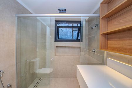 Casa à venda com 290m², 3 quartos e 2 vagas Casa à venda com 290m², 3 quartos e 2 vagasBanheiro da Suíte 1