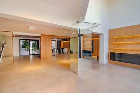 Sala de casa à venda com 3 quartos, 290m² em Bela Vista, Porto Alegre