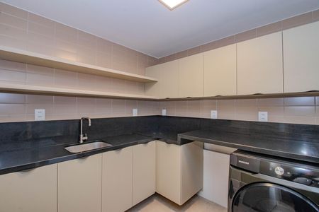 Casa à venda com 290m², 3 quartos e 2 vagas Casa à venda com 290m², 3 quartos e 2 vagasÁrea de Serviço