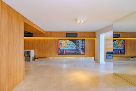 Casa à venda com 290m², 3 quartos e 2 vagas Casa à venda com 290m², 3 quartos e 2 vagasSala