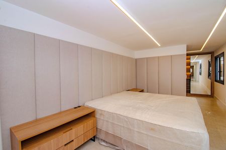 Casa à venda com 290m², 3 quartos e 2 vagas Casa à venda com 290m², 3 quartos e 2 vagasSuíte 3
