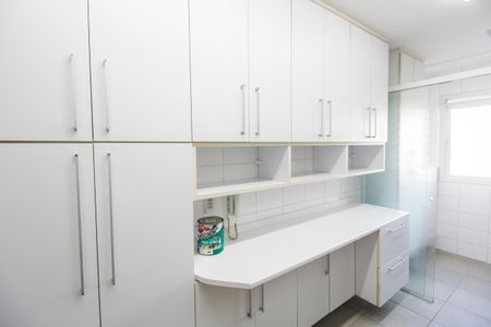 Apartamento para alugar com 69m², 2 quartos e 1 vagaCozinha
