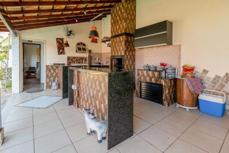 Casa à venda com 450m², 5 quartos e 3 vagas
