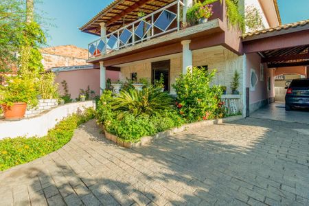Casa à venda com 450m², 5 quartos e 3 vagas