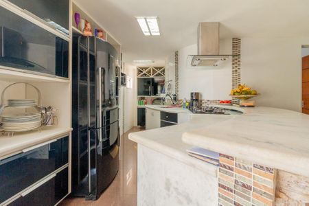 Casa à venda com 450m², 5 quartos e 3 vagas