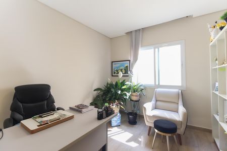 Casa à venda com 600m², 3 quartos e 6 vagasQuarto 2