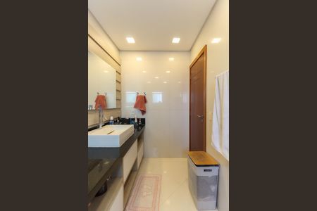 Casa à venda com 600m², 3 quartos e 6 vagasBanheiro da Suíte