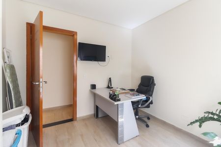 Casa à venda com 600m², 3 quartos e 6 vagasQuarto 2