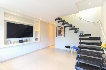 Casa à venda com 600m², 3 quartos e 6 vagasSala