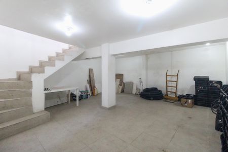 Casa à venda com 600m², 3 quartos e 6 vagasSubsolo