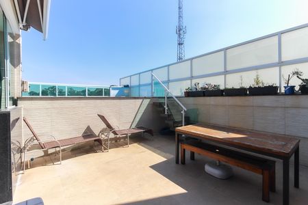 Casa à venda com 600m², 3 quartos e 6 vagasChurrasqueira - Piscina
