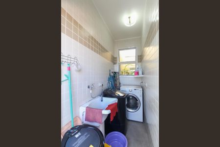 Casa à venda com 600m², 3 quartos e 6 vagasÁrea de Serviço
