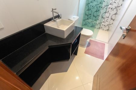 Casa à venda com 600m², 3 quartos e 6 vagasBanheiro Social