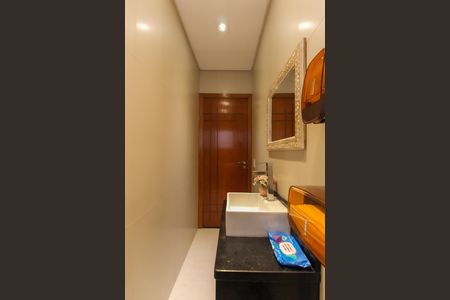 Casa à venda com 600m², 3 quartos e 6 vagasLavabo
