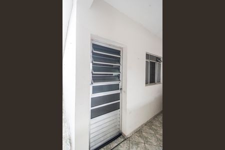 Casa de condomínio para alugar com 50m², 1 quarto e sem vagaEntrada