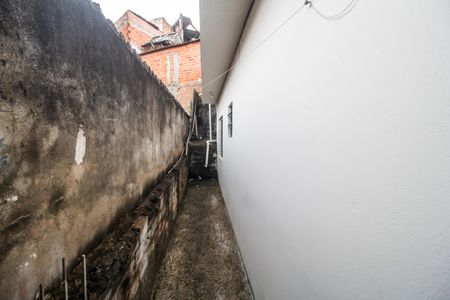 Casa de condomínio para alugar com 50m², 1 quarto e sem vagaCorredor