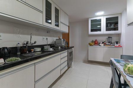 Apartamento à venda com 350m², 4 quartos e 2 vagas