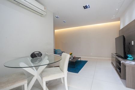 Apartamento à venda com 80m², 2 quartos e 2 vagas