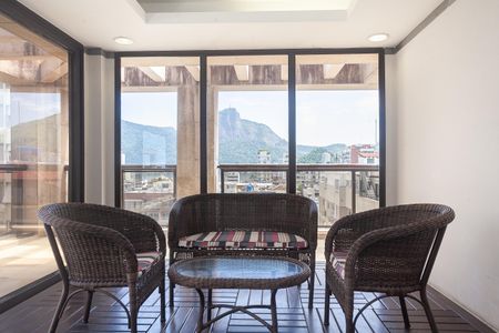 Apartamento à venda com 80m², 2 quartos e 2 vagas