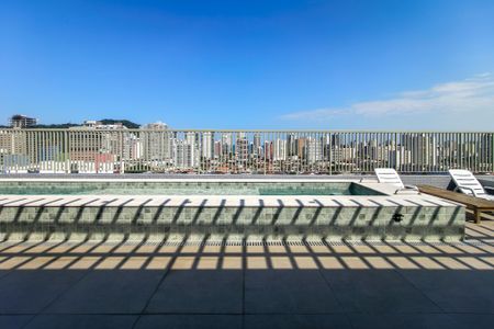 Apartamento para alugar com 82m², 2 quartos e 2 vagasÁrea comum - Piscina