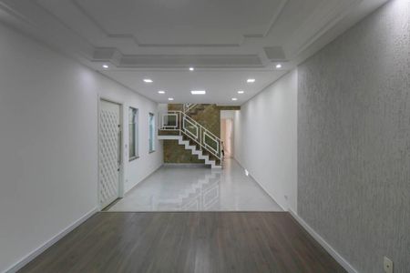 Casa à venda com 3 quartos, 154m² em Vila Lucia, São Paulo
