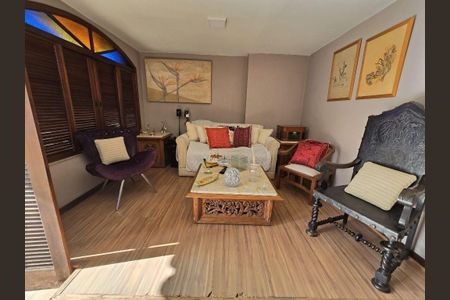 Apartamento à venda com 4 quartos, 268m² em Icaraí, Niterói