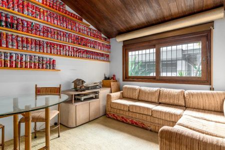 Casa à venda com 690m², 4 quartos e 4 vagas
