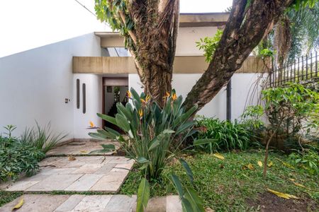 Casa à venda com 690m², 4 quartos e 4 vagas