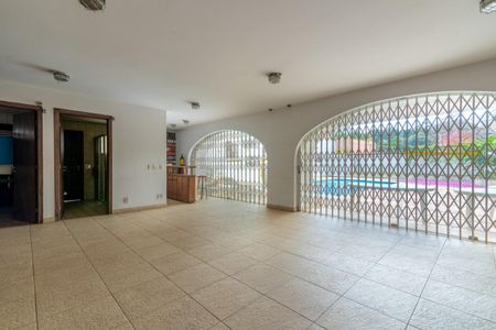 Casa à venda com 690m², 4 quartos e 4 vagas
