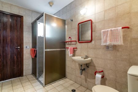 Casa à venda com 690m², 4 quartos e 4 vagas