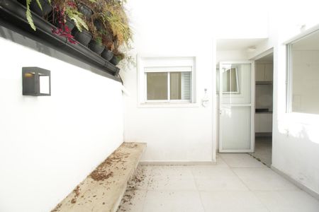 Casa de condomínio para alugar com 120m², 3 quartos e 2 vagasQuintal