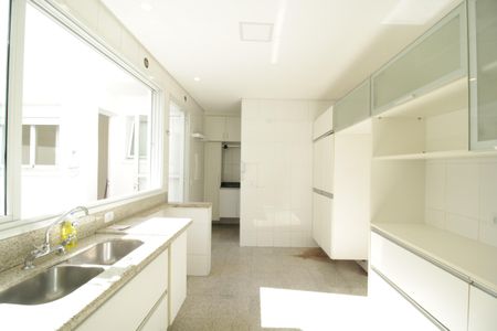 Casa de condomínio para alugar com 120m², 3 quartos e 2 vagasCozinha