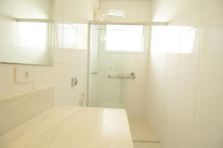 Casa de condomínio para alugar com 120m², 3 quartos e 2 vagasBanheiro