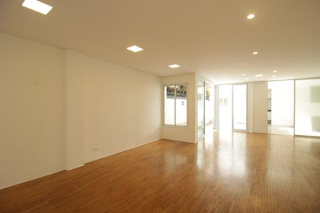 Sala de casa de condomínio para alugar com 3 quartos, 120m² em Perdizes, São Paulo