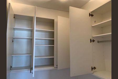 Apartamento para alugar com 230m², 3 quartos e 4 vagas