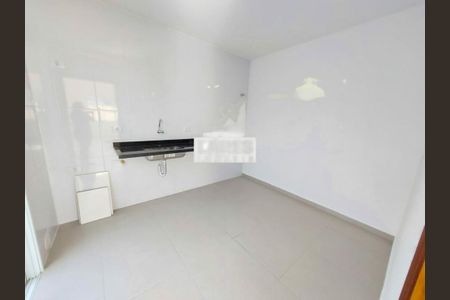 Casa à venda com 2 quartos, 72m² em Vila Polopoli, São Paulo