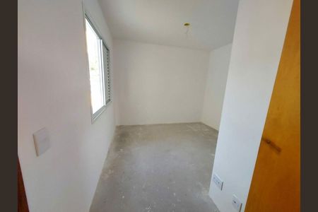 Casa à venda com 2 quartos, 72m² em Vila Polopoli, São Paulo