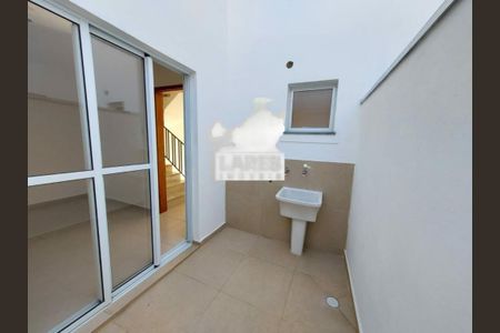 Casa à venda com 2 quartos, 72m² em Vila Polopoli, São Paulo