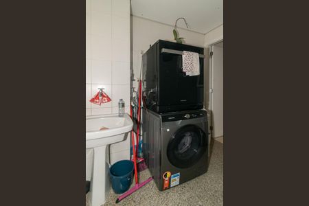 Apartamento para alugar com 151m², 2 quartos e 3 vagas Apartamento para alugar com 151m², 2 quartos e 3 vagasÁrea de Serviço