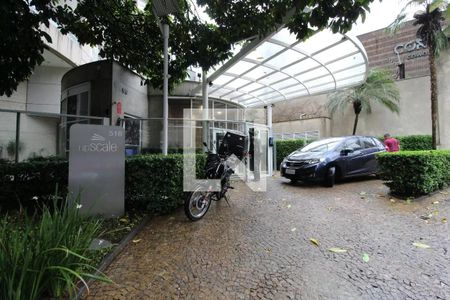 Apartamento para alugar com 151m², 2 quartos e 3 vagas Apartamento para alugar com 151m², 2 quartos e 3 vagasFachada