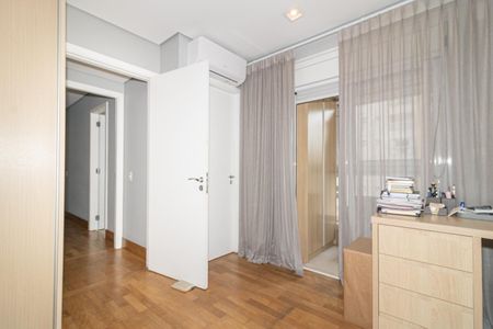 Apartamento para alugar com 151m², 2 quartos e 3 vagas Apartamento para alugar com 151m², 2 quartos e 3 vagasQuarto Suíte 2